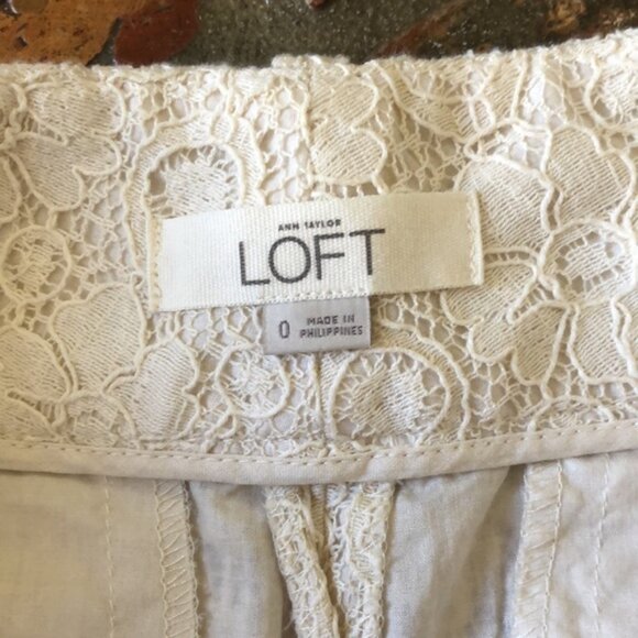 LOFT Pants - Loft lace shorts